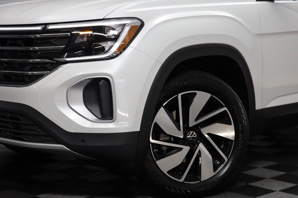 new 2026 Volkswagen Atlas car, priced at $46,308