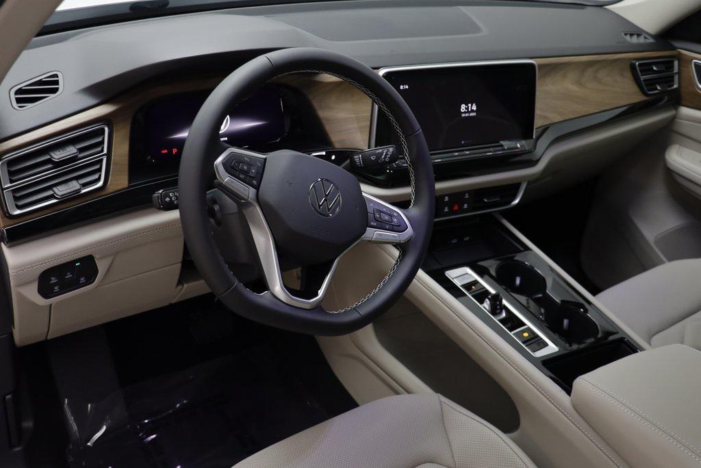 new 2026 Volkswagen Atlas car, priced at $46,308