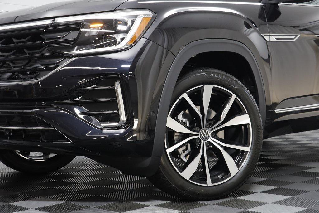 new 2026 Volkswagen Atlas Cross Sport car, priced at $53,248