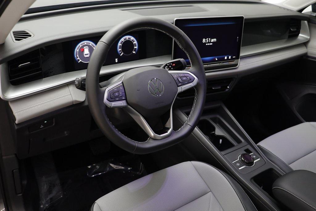 new 2025 Volkswagen Tiguan car, priced at $35,270
