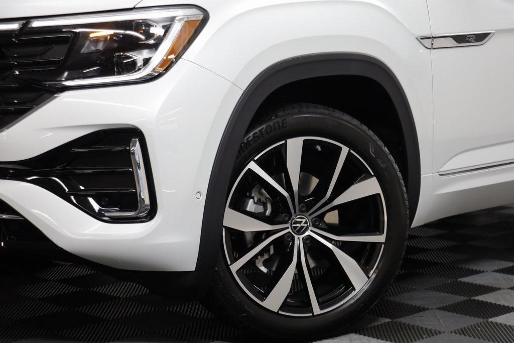 new 2026 Volkswagen Atlas car, priced at $53,979