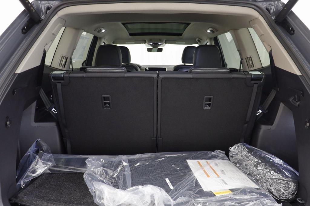 new 2026 Volkswagen Atlas car, priced at $53,623