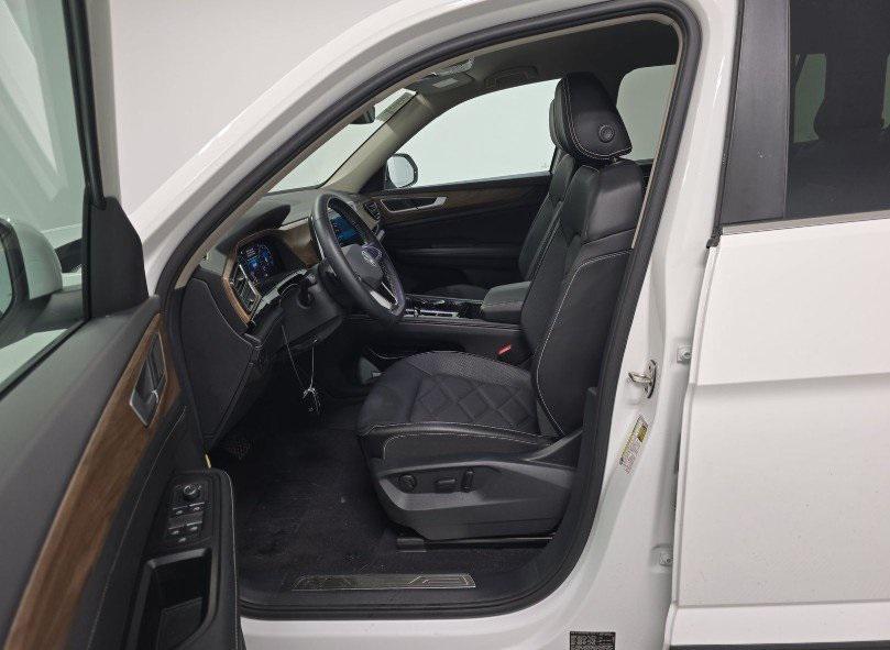 used 2024 Volkswagen Atlas car, priced at $34,107