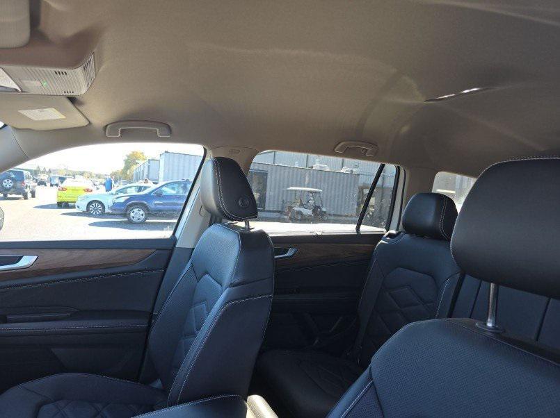 used 2024 Volkswagen Atlas car, priced at $34,107