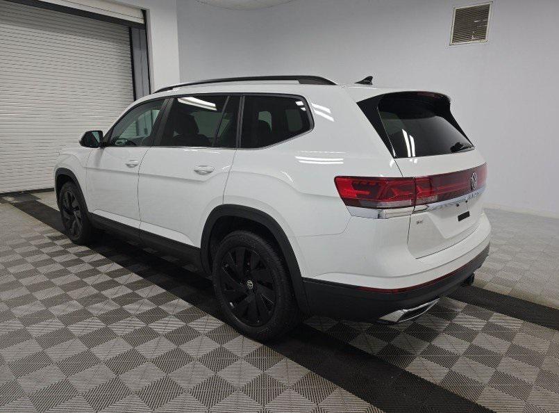 used 2024 Volkswagen Atlas car, priced at $34,107