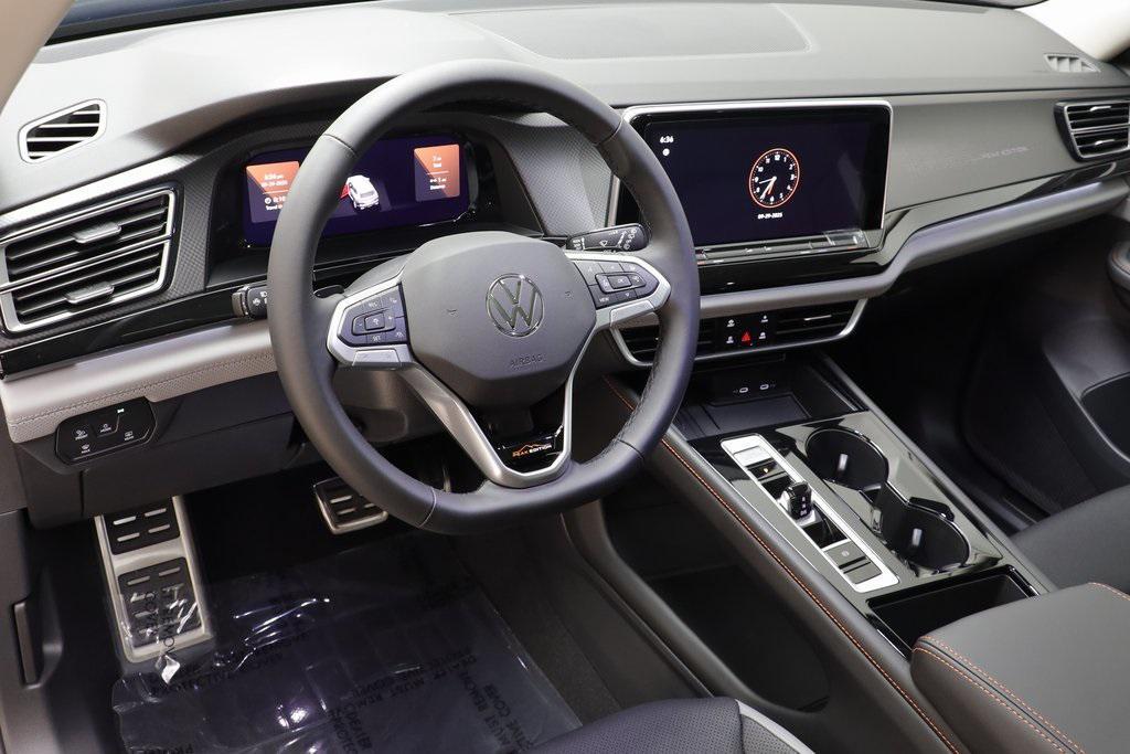 new 2026 Volkswagen Atlas car, priced at $47,188