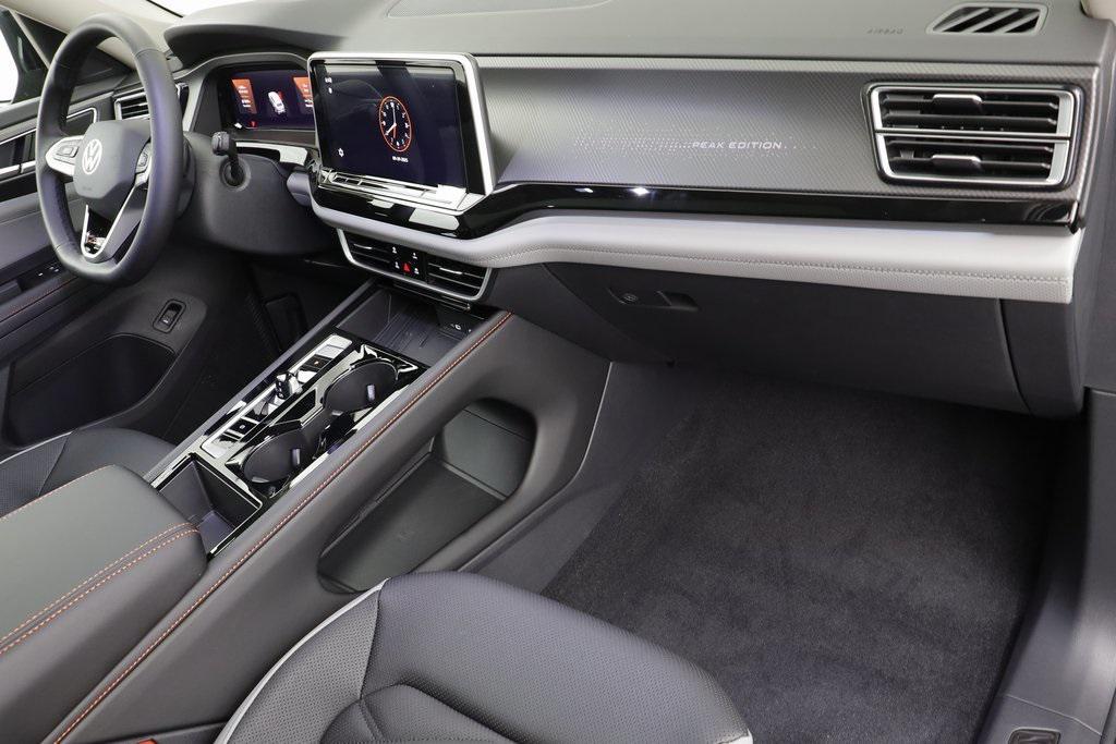 new 2026 Volkswagen Atlas car, priced at $47,188