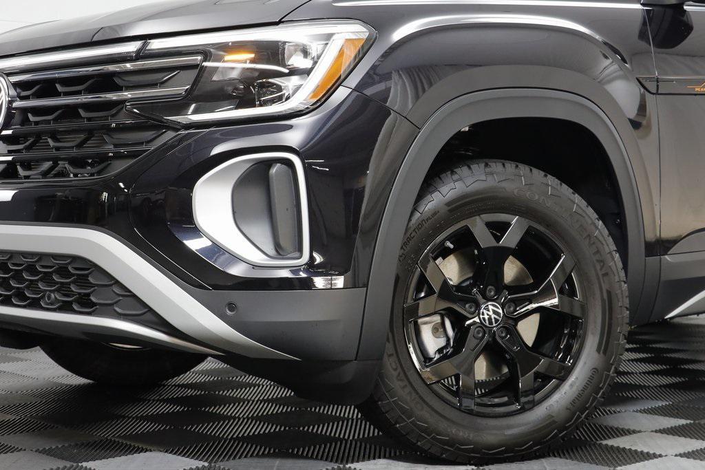 new 2026 Volkswagen Atlas car, priced at $47,188