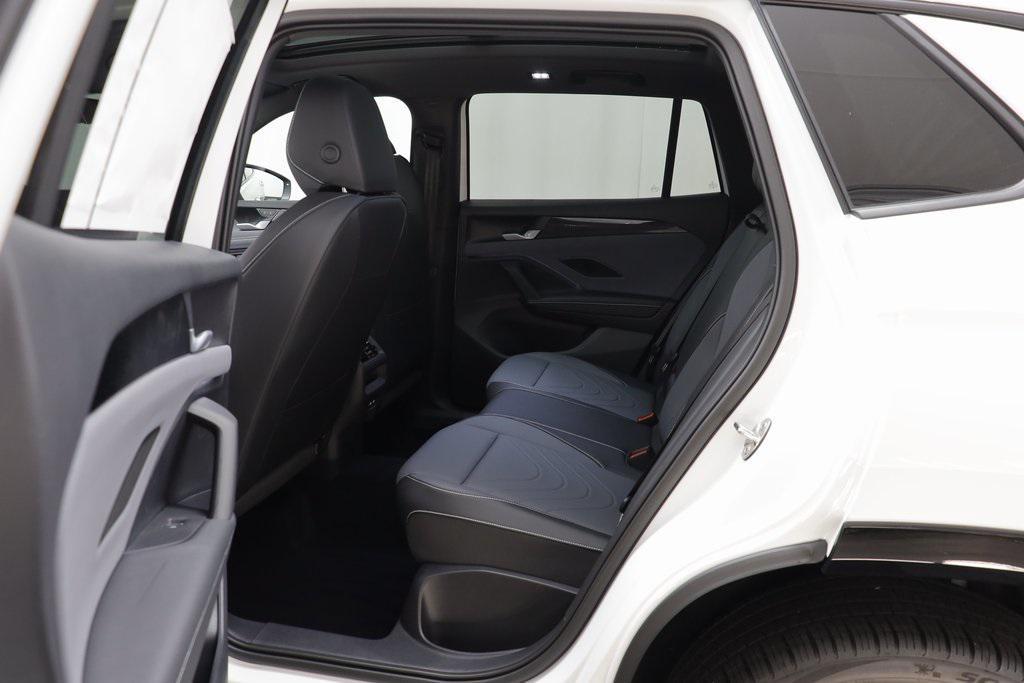 new 2025 Volkswagen Tiguan car, priced at $36,235