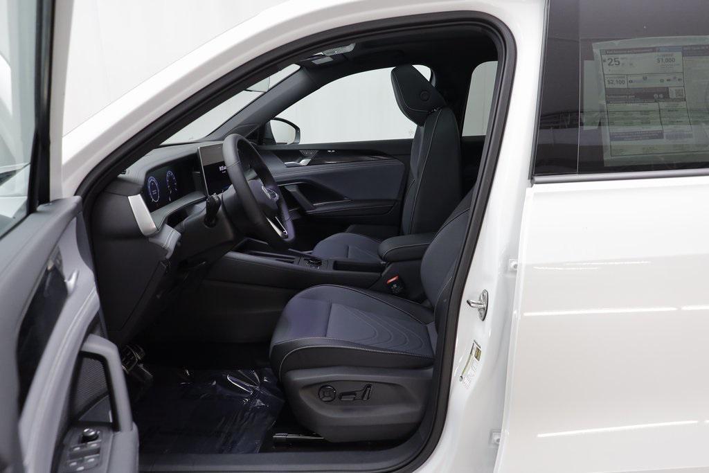 new 2025 Volkswagen Tiguan car, priced at $36,235