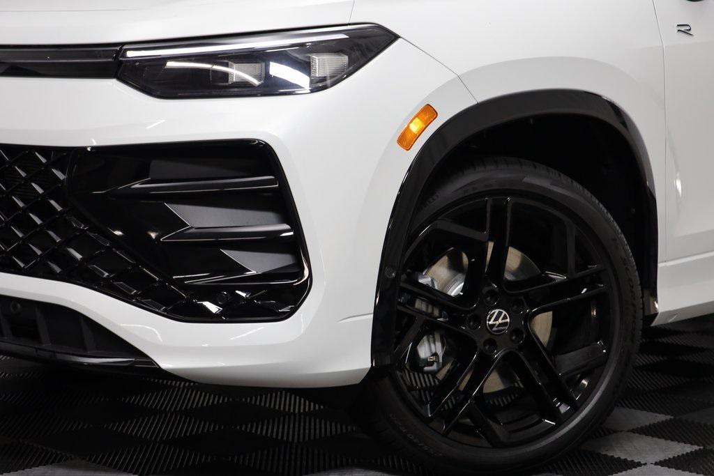 new 2025 Volkswagen Tiguan car, priced at $36,235