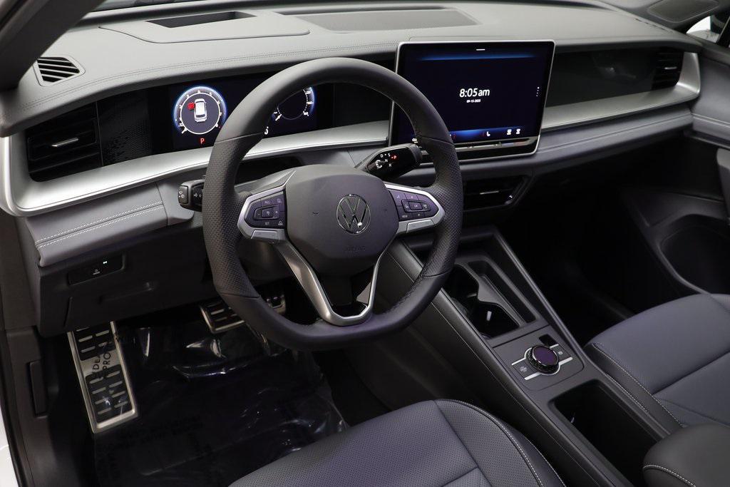 new 2025 Volkswagen Tiguan car, priced at $36,235