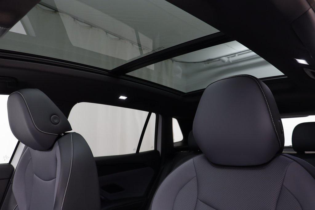 new 2025 Volkswagen Tiguan car, priced at $36,235