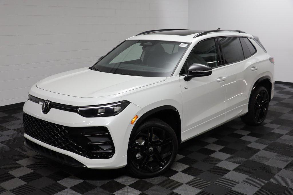 new 2025 Volkswagen Tiguan car, priced at $36,235