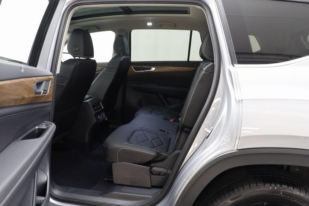 new 2025 Volkswagen Atlas car, priced at $44,815
