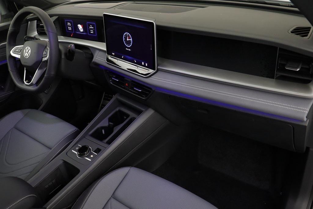 new 2025 Volkswagen Tiguan car, priced at $36,130