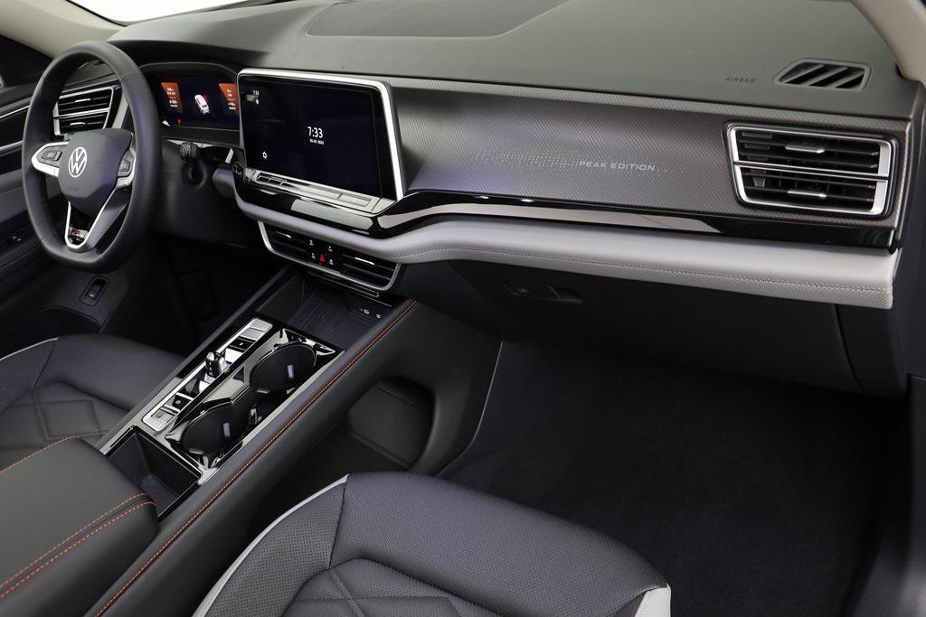 new 2025 Volkswagen Atlas car, priced at $45,511