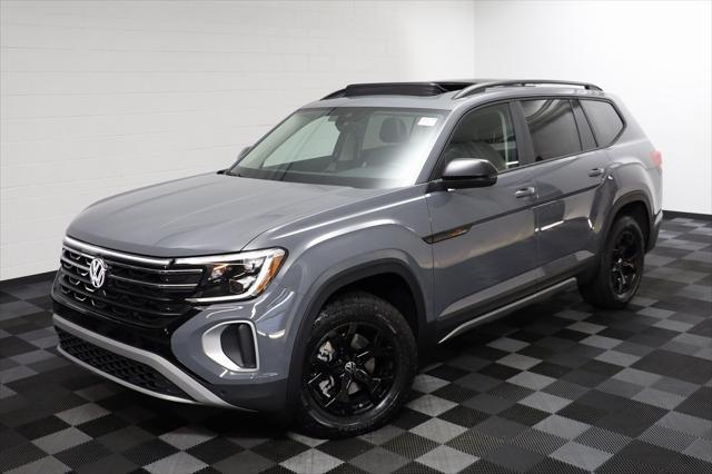 new 2025 Volkswagen Atlas car, priced at $46,014