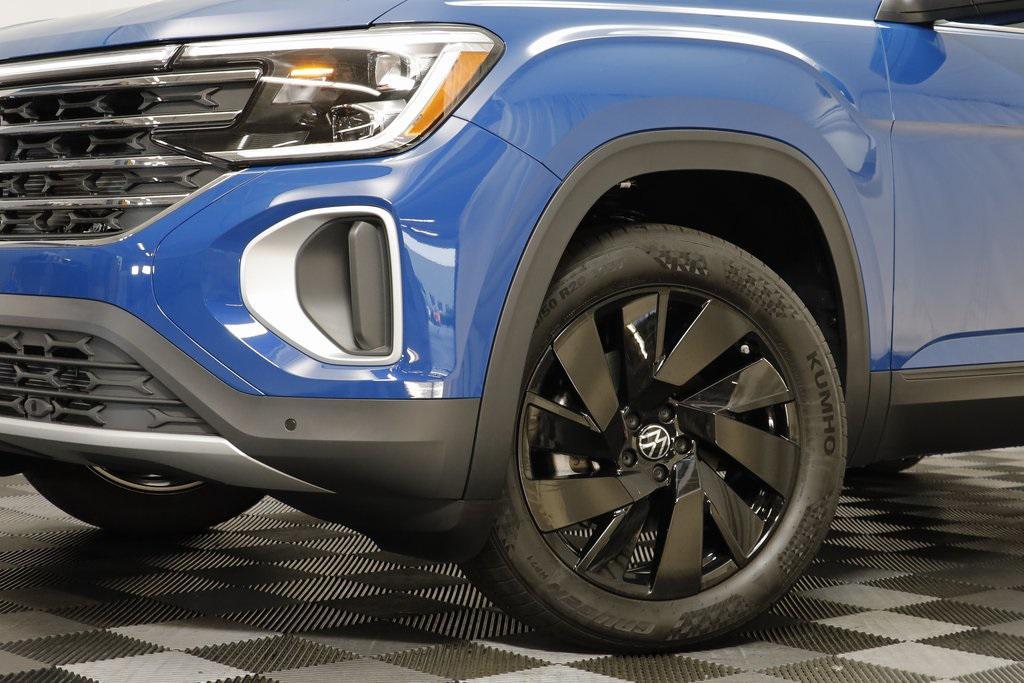 new 2026 Volkswagen Atlas car, priced at $45,351