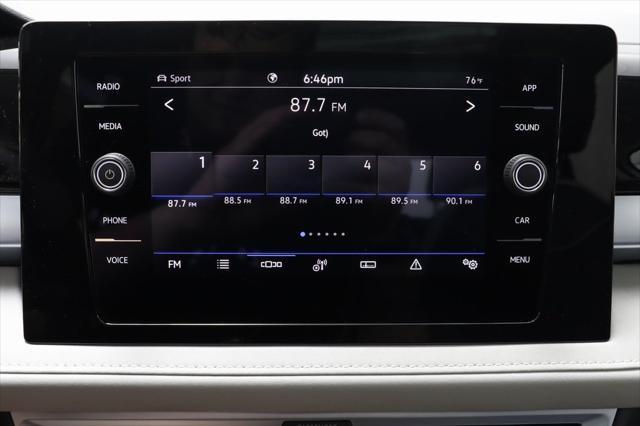 new 2025 Volkswagen Taos car
