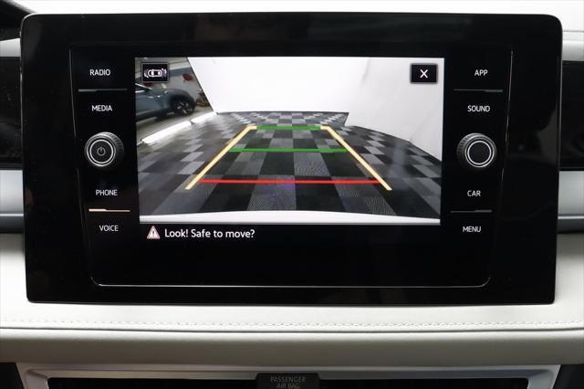 new 2025 Volkswagen Taos car