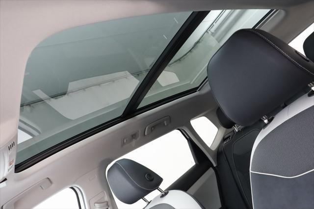 new 2025 Volkswagen Taos car