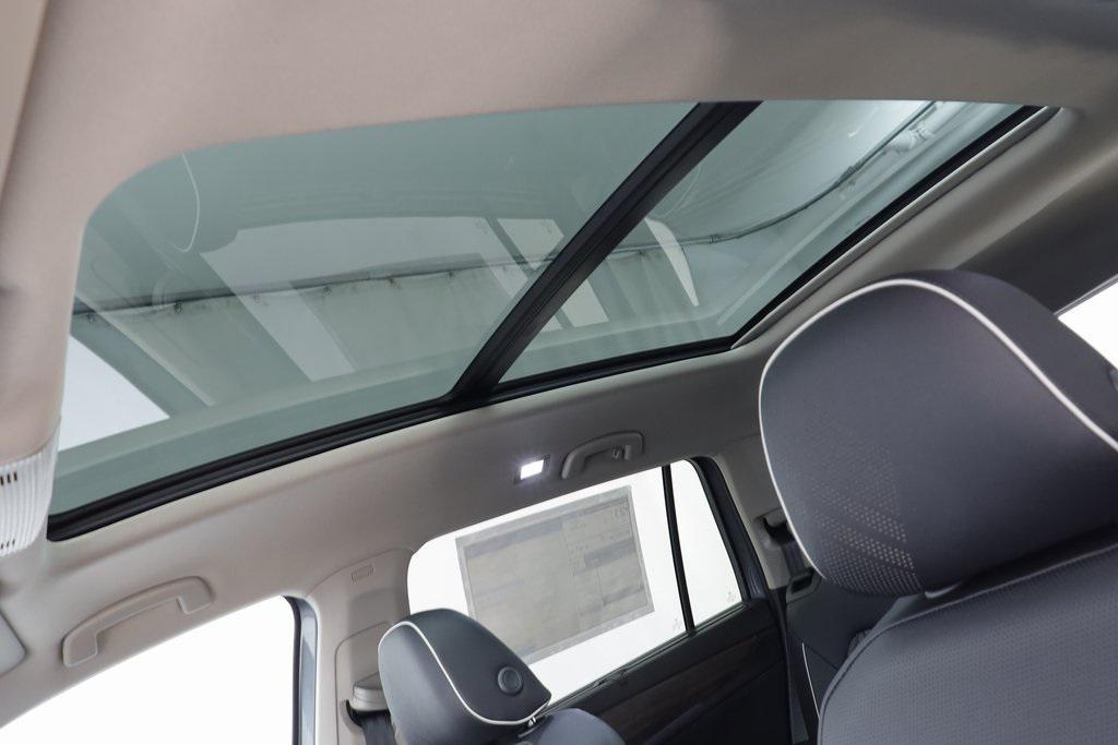 new 2025 Volkswagen Atlas car, priced at $50,509