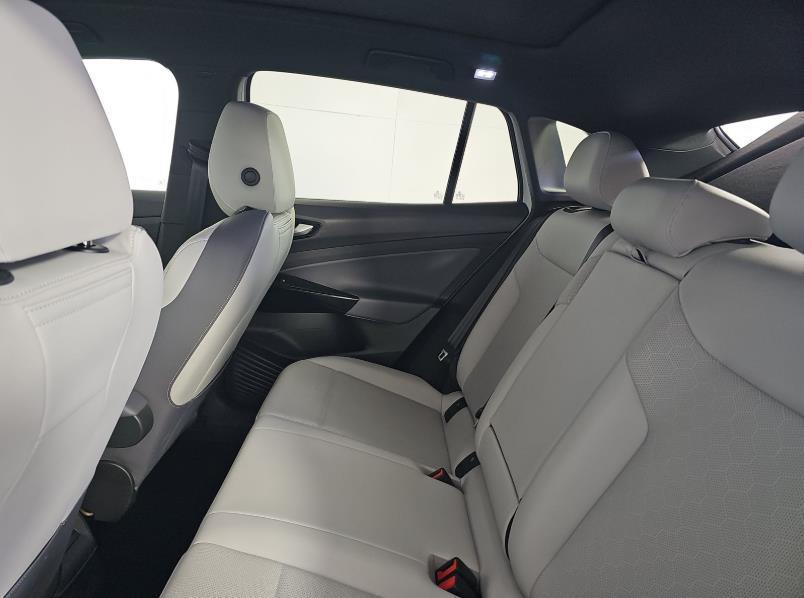 used 2022 Volkswagen ID.4 car, priced at $23,045