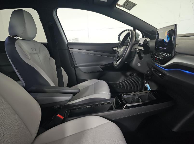 used 2022 Volkswagen ID.4 car, priced at $23,045