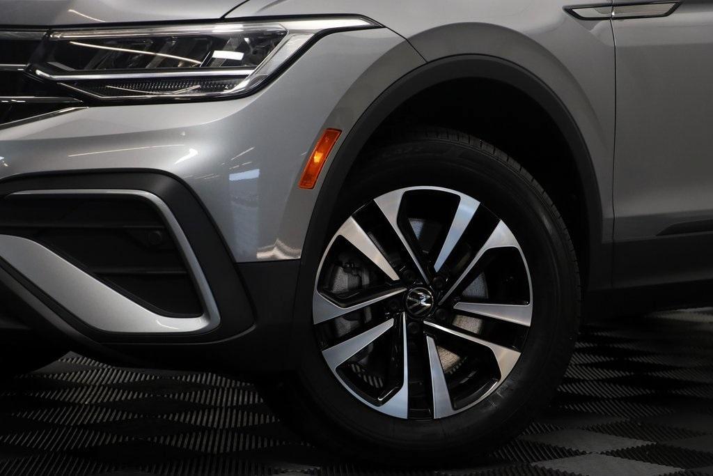 new 2024 Volkswagen Tiguan car, priced at $28,069