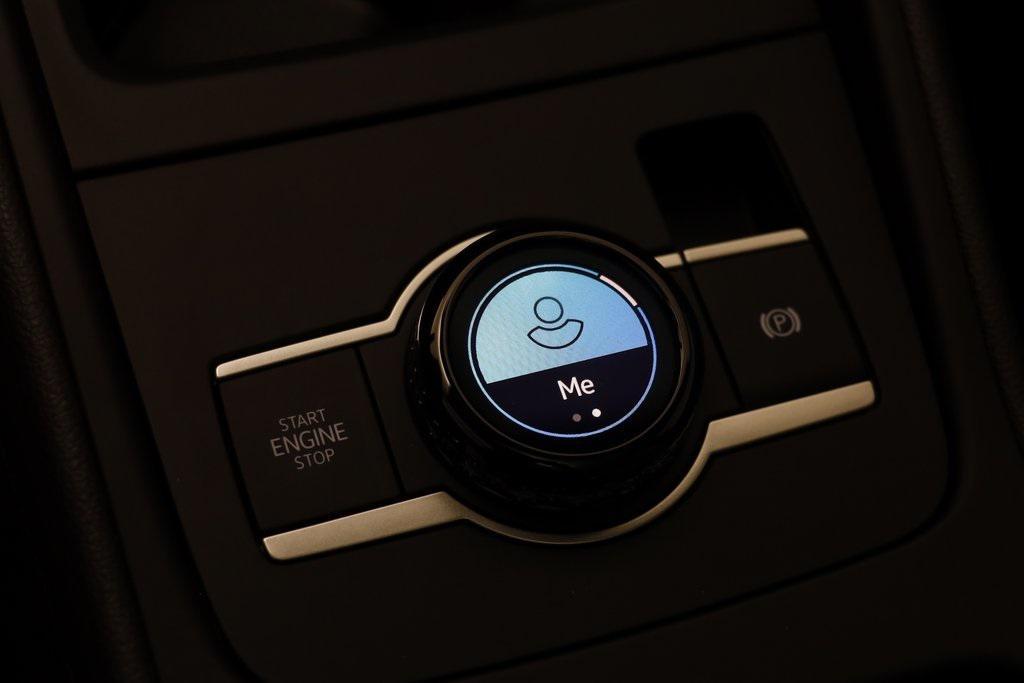 new 2025 Volkswagen Tiguan car, priced at $35,554