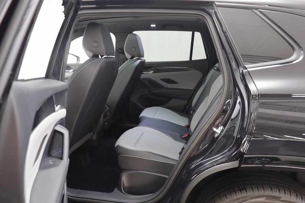 new 2025 Volkswagen Tiguan car, priced at $35,554