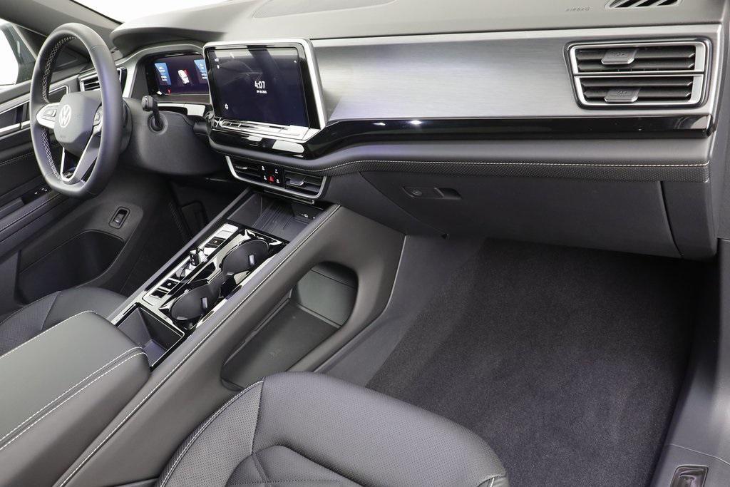 new 2026 Volkswagen Atlas Cross Sport car, priced at $46,538