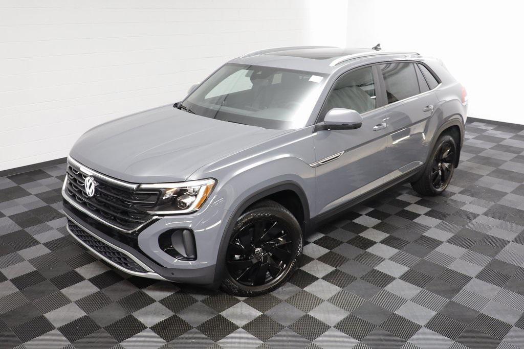 new 2026 Volkswagen Atlas Cross Sport car, priced at $46,538