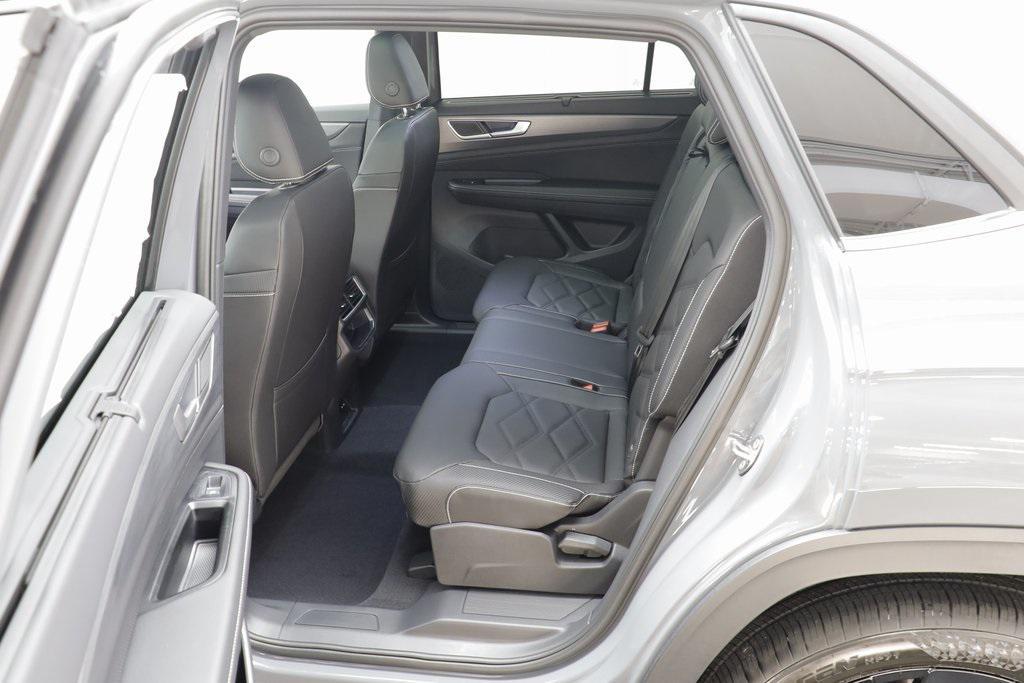 new 2026 Volkswagen Atlas Cross Sport car, priced at $46,538