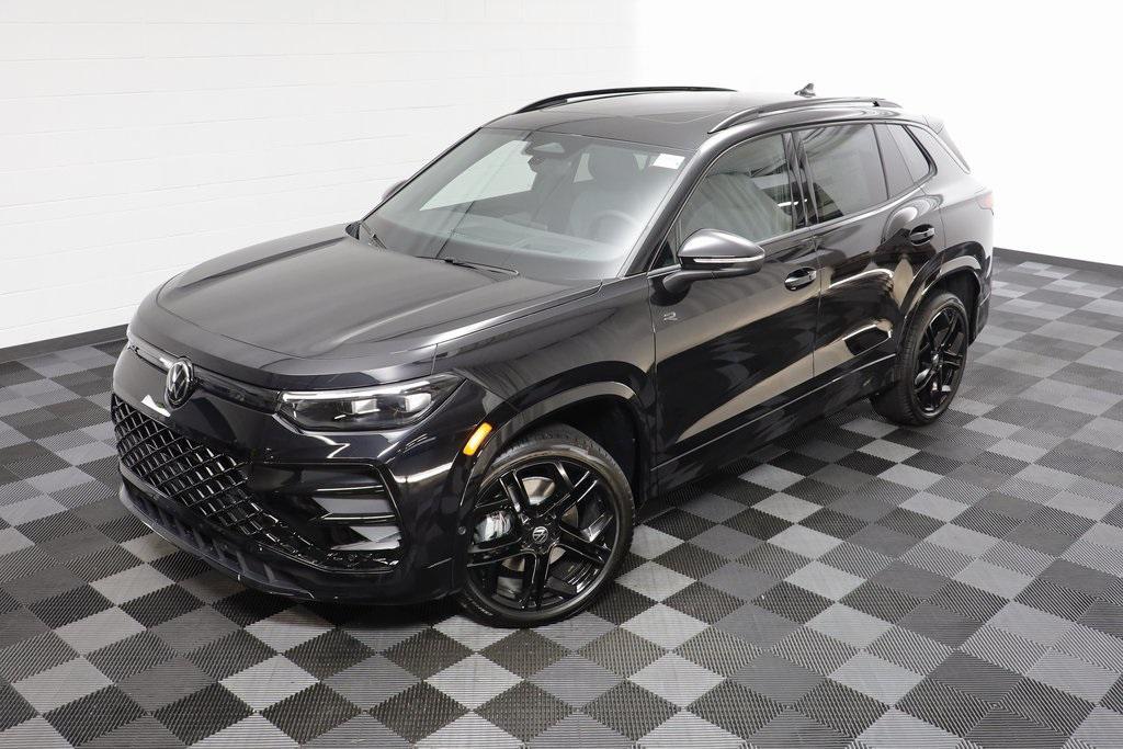 new 2025 Volkswagen Tiguan car, priced at $35,798