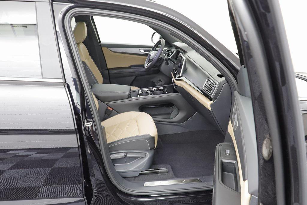 new 2026 Volkswagen Atlas Cross Sport car, priced at $46,089