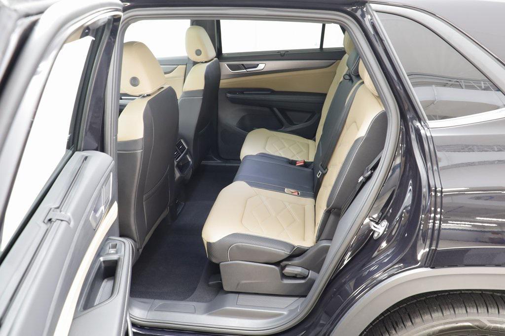 new 2026 Volkswagen Atlas Cross Sport car, priced at $46,089