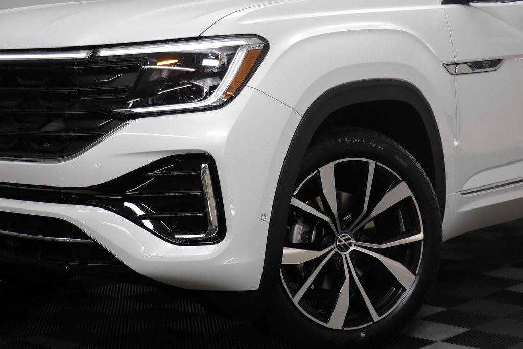 new 2026 Volkswagen Atlas car, priced at $54,507