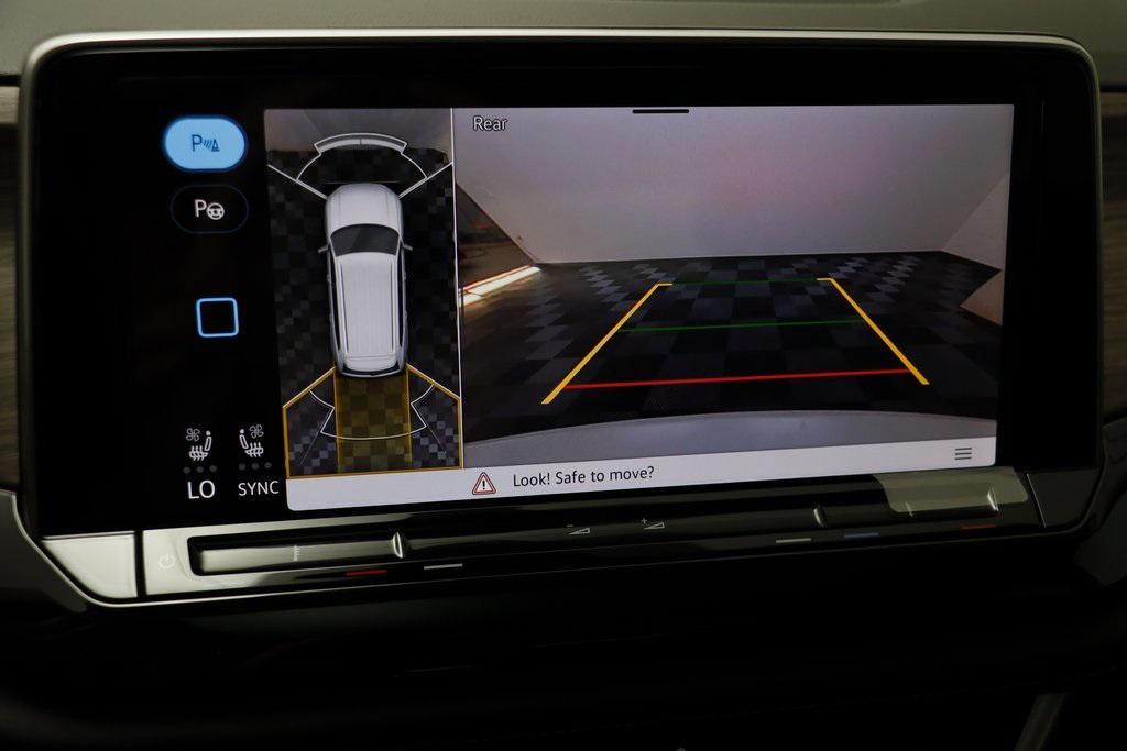 new 2026 Volkswagen Atlas car, priced at $54,507