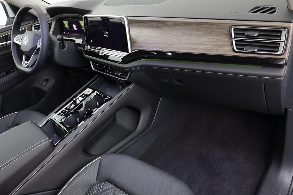 new 2026 Volkswagen Atlas car, priced at $54,411