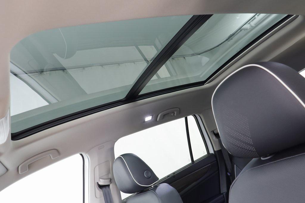 new 2026 Volkswagen Atlas car, priced at $54,411