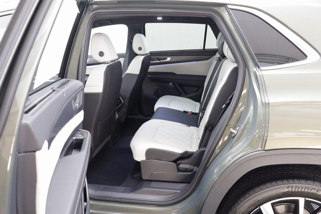 new 2025 Volkswagen Atlas Cross Sport car, priced at $50,832