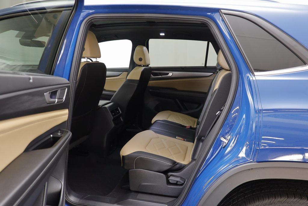 used 2025 Volkswagen Atlas Cross Sport car, priced at $39,991