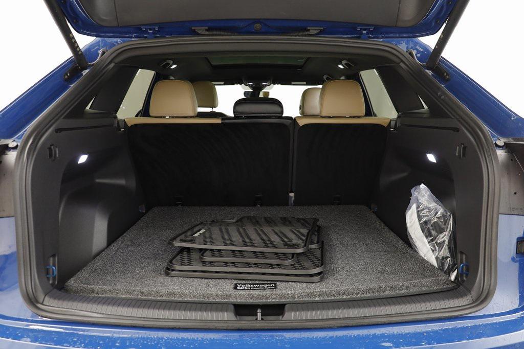 used 2025 Volkswagen Atlas Cross Sport car, priced at $39,991