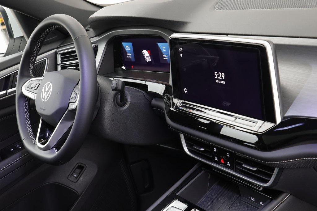 new 2026 Volkswagen Atlas Cross Sport car, priced at $46,343