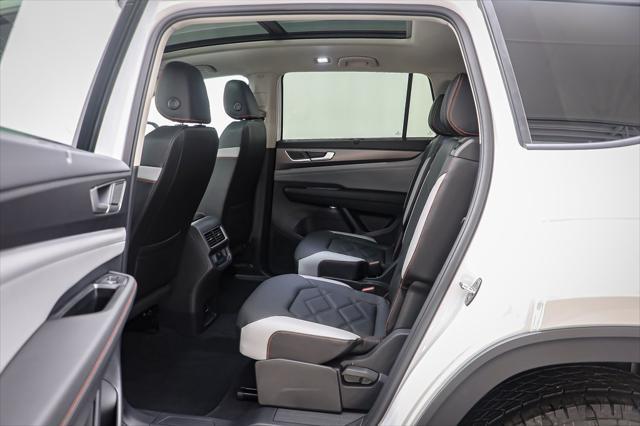 new 2025 Volkswagen Atlas car, priced at $46,002