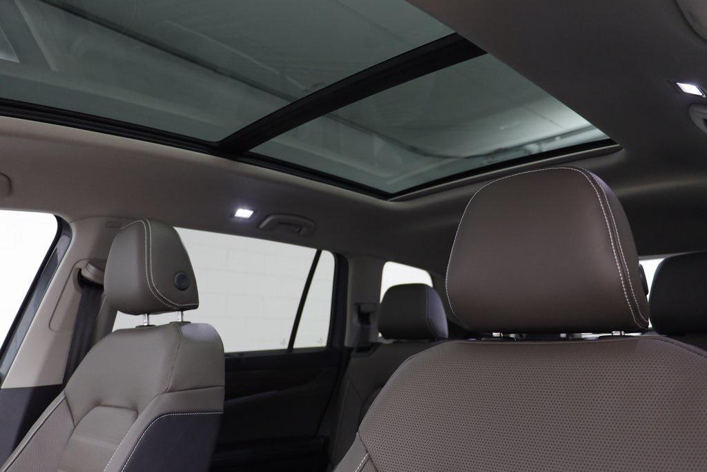 new 2026 Volkswagen Atlas car, priced at $48,738