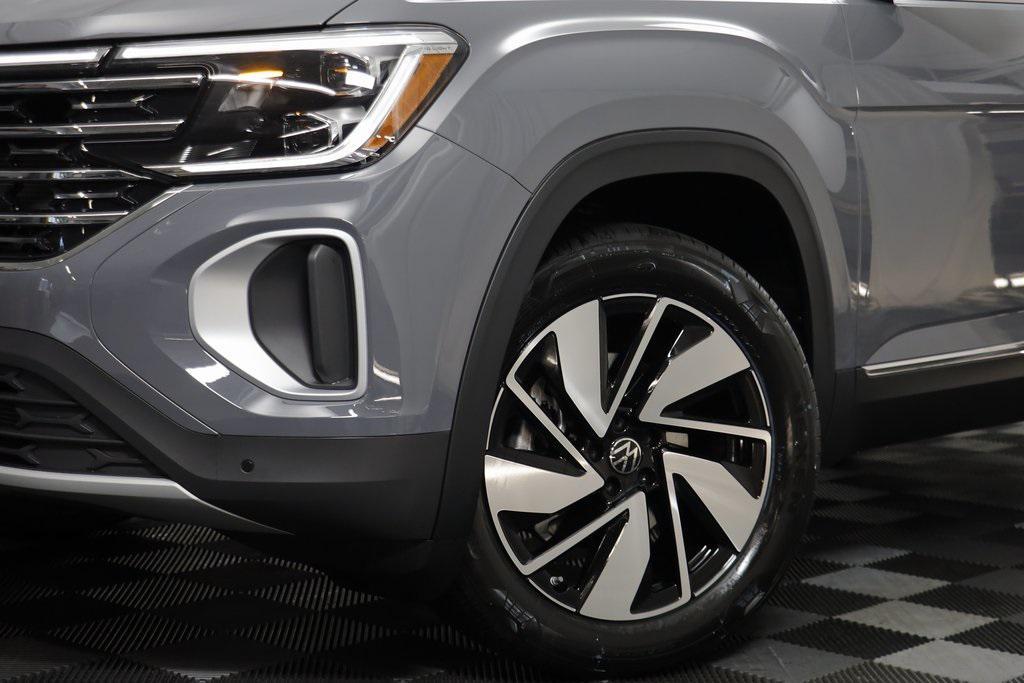 new 2026 Volkswagen Atlas car, priced at $48,738