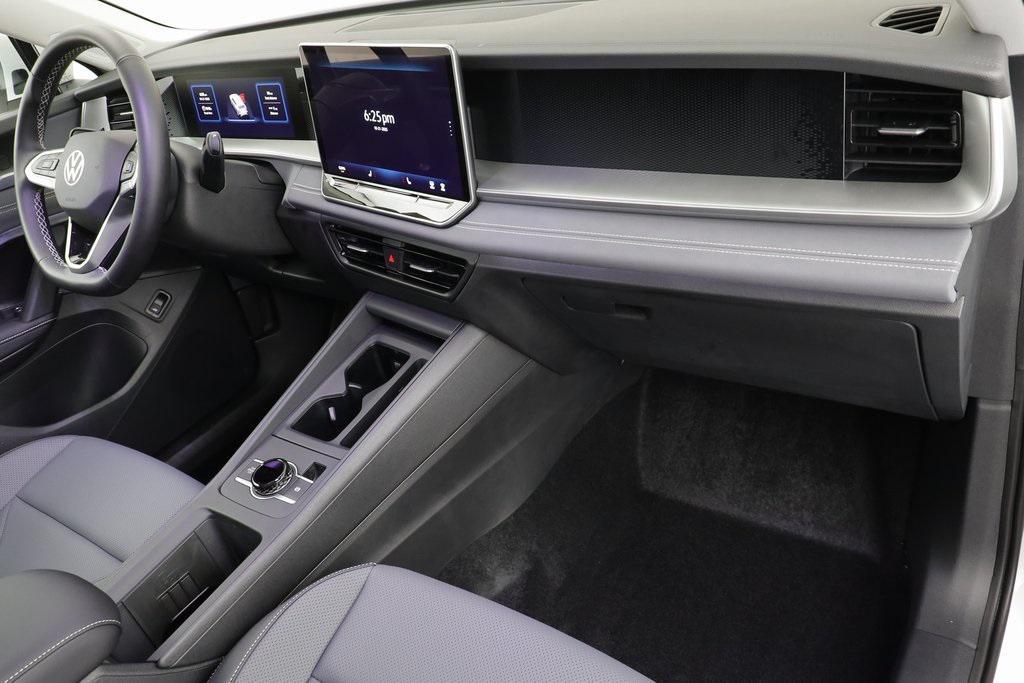 new 2025 Volkswagen Tiguan car, priced at $33,770